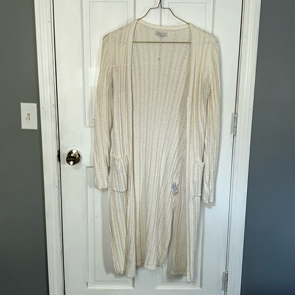American Eagle Outfitters Sweaters - American Eagle Extra Long Knit Cardigan Cream